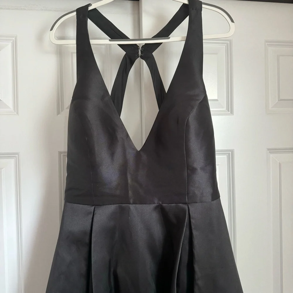 JJ’s House: A-line V-neck Asymmetrical Satin Evening Dress (USED ONCE) - Picture 5 of 10